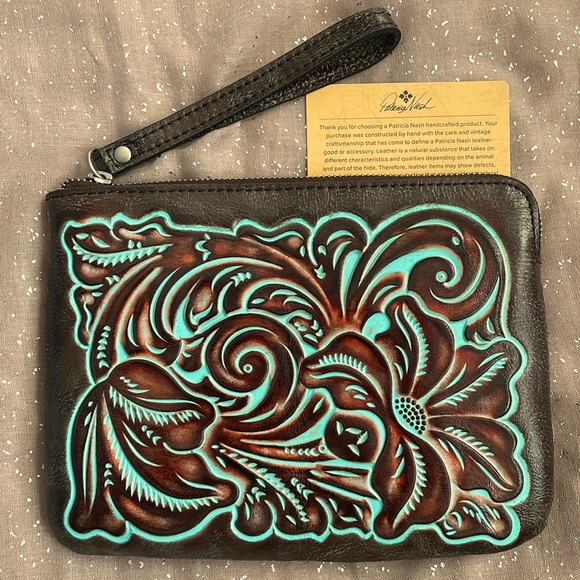 Brand New Patricia Nash Genuine Leather Tooled Turquoise Large Clutch Wristlet - Picture 12 of 12